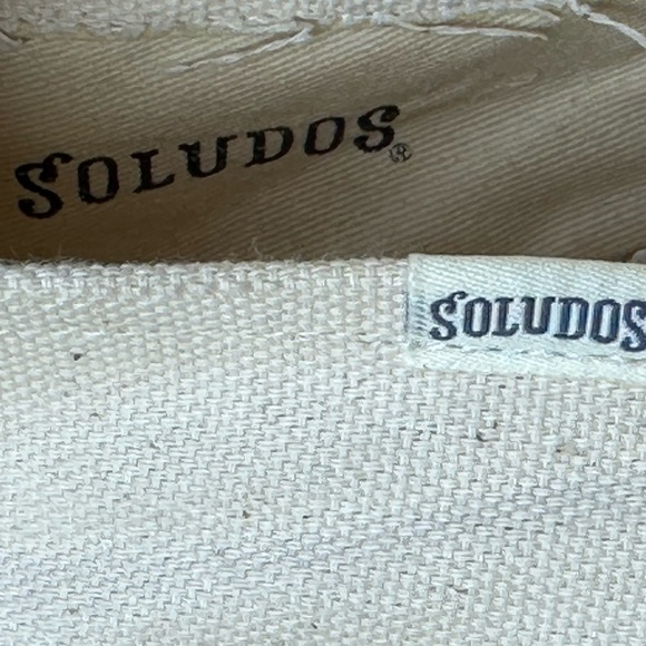 Soludos Barca Espadrille Peach and Cream Canvas Upper  Flat Size 9 flawed - Picture 15 of 16